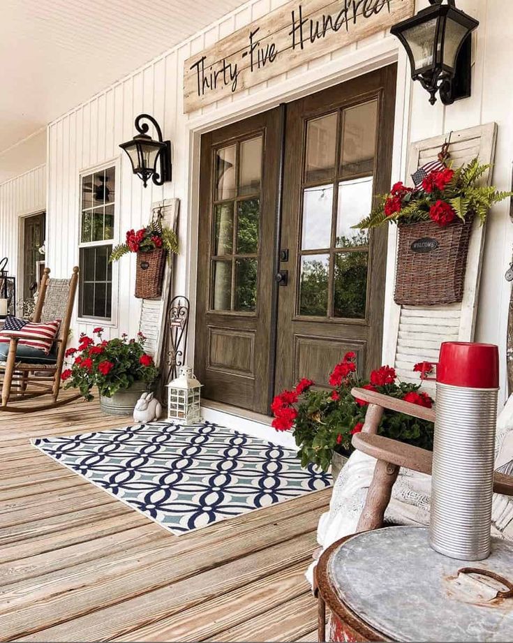 25 Inviting And Cozy Porch Ideas That Celebrates Outdoor Living | Country  porch decor, Spring porch decor, Porch design